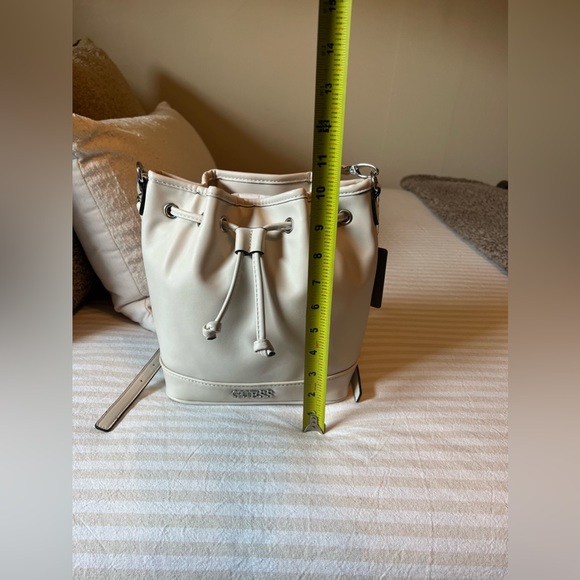 NEW WITH TAG | Guess Abbott Drawstring Closure Bucket Bag / Backpack - Picture 6 of 11
